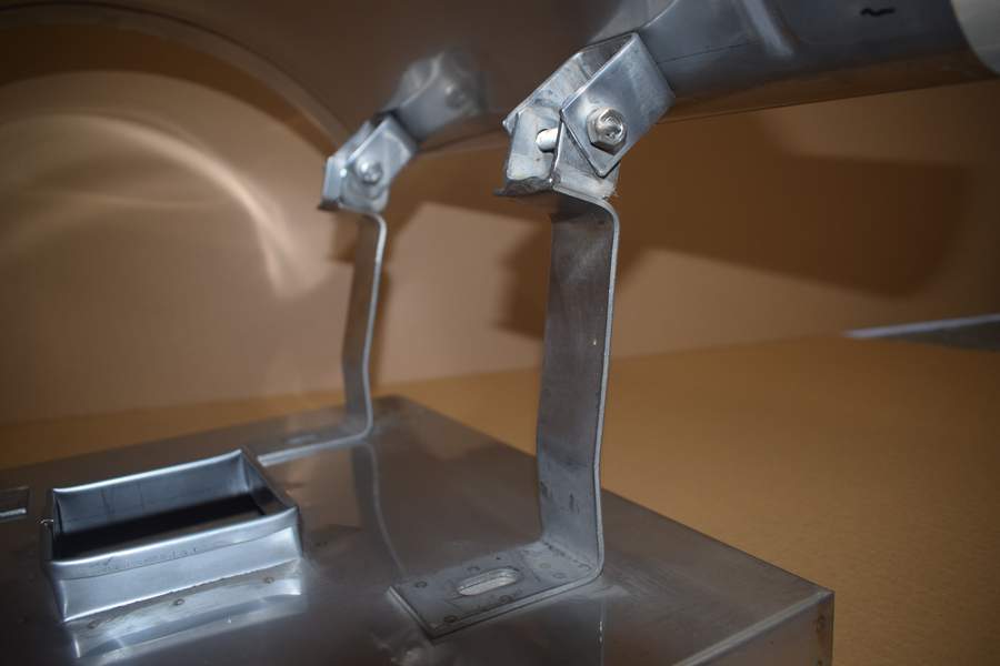 alu-systemtec eilenburg gmbh: Kaminabdeckung